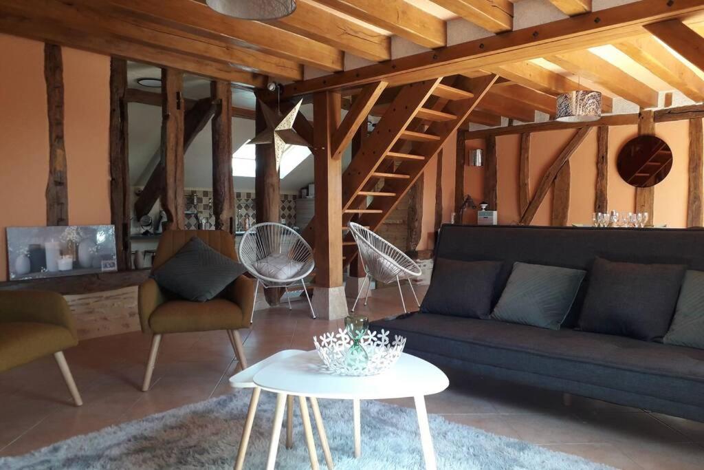 La Maison Du Bonheur Groupe Famille Ladon Exterior photo